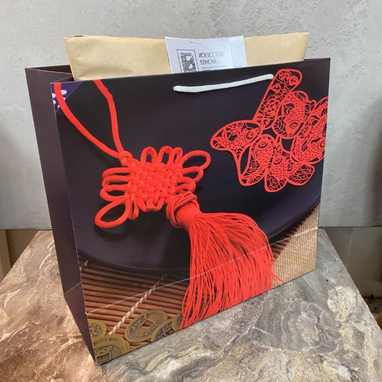 Подарочная упаковка в крафт